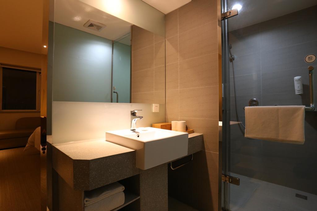 Ji Hotel Dongzhimen Beijing Exterior photo